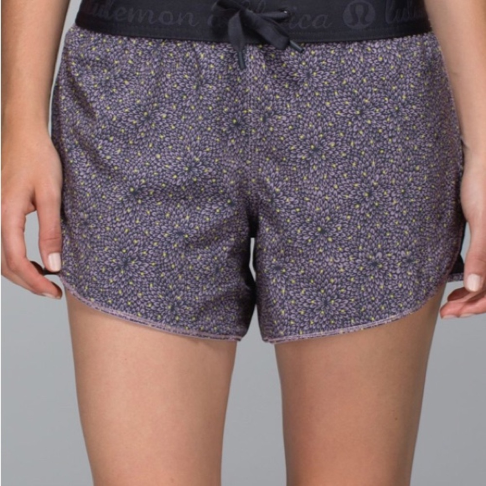 Like NEW! RARE!❤️LULULEMON Go the Distance short! - Picture 2 of 16